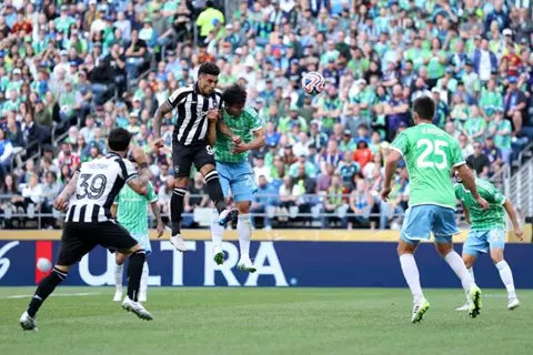 مشجعو سياتل يدخلون موسوعة جينيس بمونديال الأندية